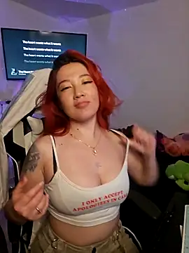 lunnaa  online show from 10/02/25, 12:39