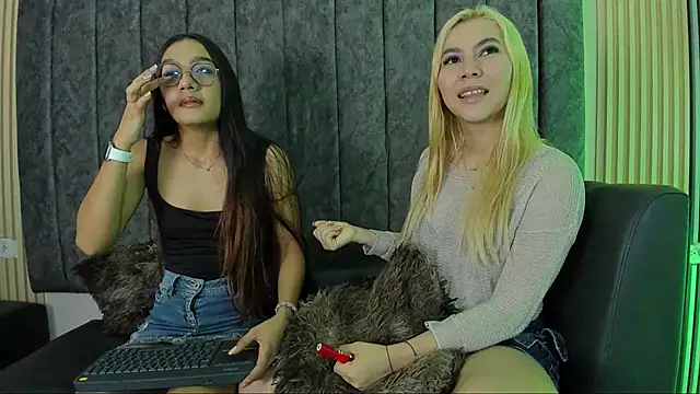 Snapshot of rubby_lux chatting on 12/03/25, 02:04 rubby lux online show from 12/03/25, 02:04