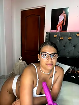 ema zoe online show from 10/22/25, 12:00