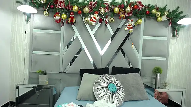 MonzerratBoyer online show from 01/12/26, 06:46