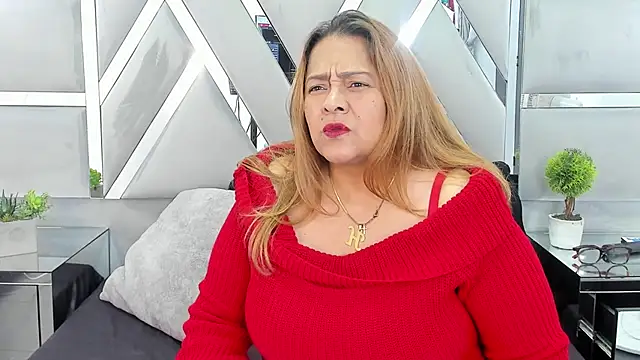 MonzerratBoyer online show from 04/18/26, 06:45