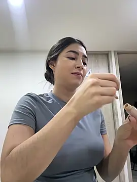 EmelyParker online show from 04/10/26, 11:09