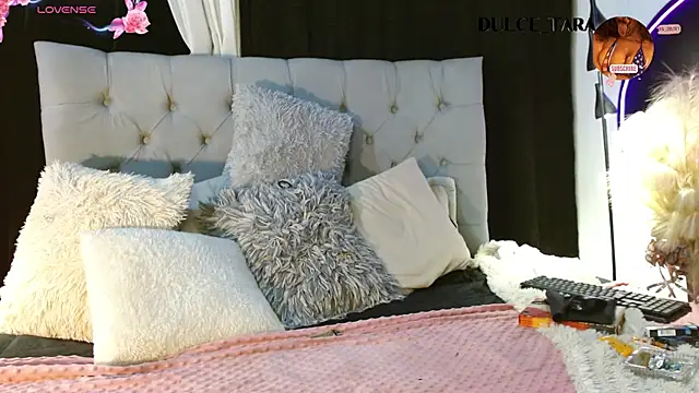 Snapshot of Dulce_Tara chatting on 09/26/25, 01:09 Dulce Tara online show from 09/26/25, 01:09