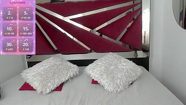 Snapshot of EvaViulet chatting on 11/06/25, 06:31 EvaViulet online show from 11/06/25, 06:31