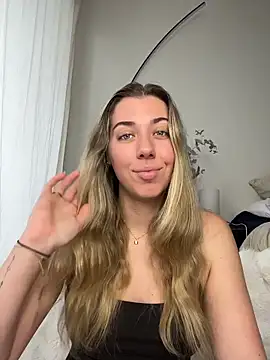 louiseberkeley online show from 06/11/26, 02:11