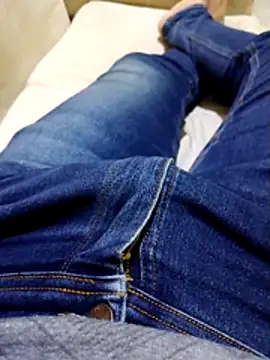 Snapshot of JoaoPedro17cm chatting on 10/29/25, 01:13 JoaoPedro17cm online show from 10/29/25, 01:13