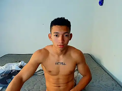 Snapshot of JuanchiT66 chatting on 11/14/25, 08:02 JuanchiT66 online show from 11/14/25, 08:02