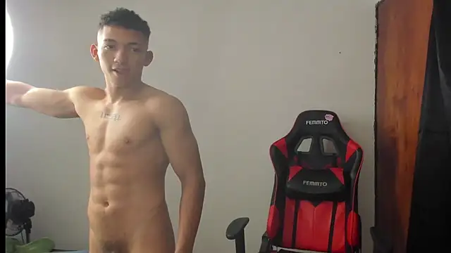 Snapshot of JuanchiT66 chatting on 11/20/25, 04:23 JuanchiT66 online show from 11/20/25, 04:23