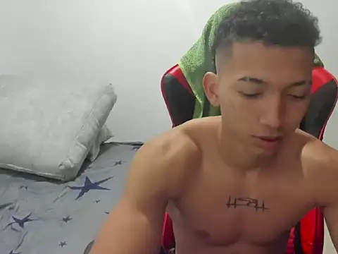 Snapshot of JuanchiT66 chatting on 12/18/25, 06:41 JuanchiT66 online show from 12/18/25, 06:41