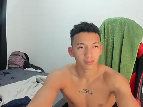 Snapshot of JuanchiT66 chatting on 01/15/26, 04:50 JuanchiT66 online show from 01/15/26, 04:50