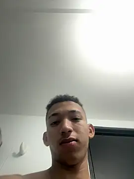 Snapshot of JuanchiT66 chatting on 02/15/26, 02:52 JuanchiT66 online show from 02/15/26, 02:52