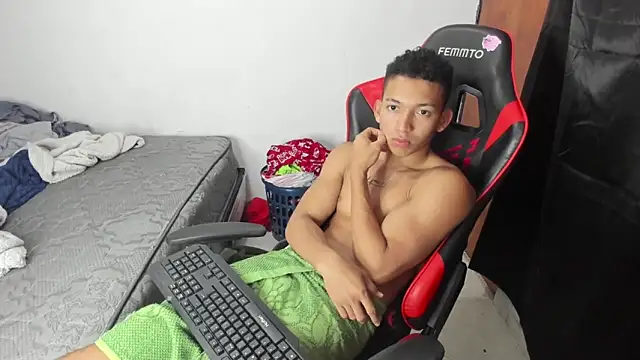 Snapshot of JuanchiT66 chatting on 02/27/26, 01:38 JuanchiT66 online show from 02/27/26, 01:38