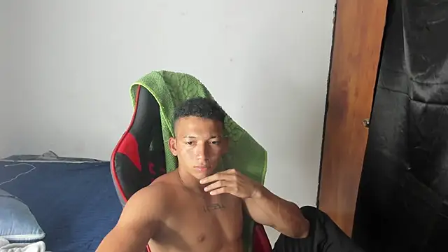 Snapshot of JuanchiT66 chatting on 03/15/26, 03:34 JuanchiT66 online show from 03/15/26, 03:34