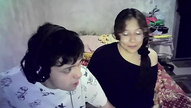 Snapshot of OnlyGrace chatting on 10/11/25, 01:49 OnlyGrace online show from 10/11/25, 01:49
