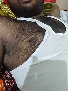 Snapshot of hairyboywithblackdick chatting on 05/19/26, 03:40 hairyboywithblackdick online show from 05/19/26, 03:40
