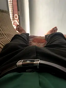 Snapshot of NoddingScorpion chatting on 10/27/25, 08:29 NoddingScorpion online show from 10/27/25, 08:29