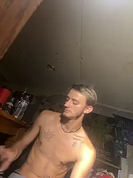 StoneyCam online show from 09/09/25, 02:22