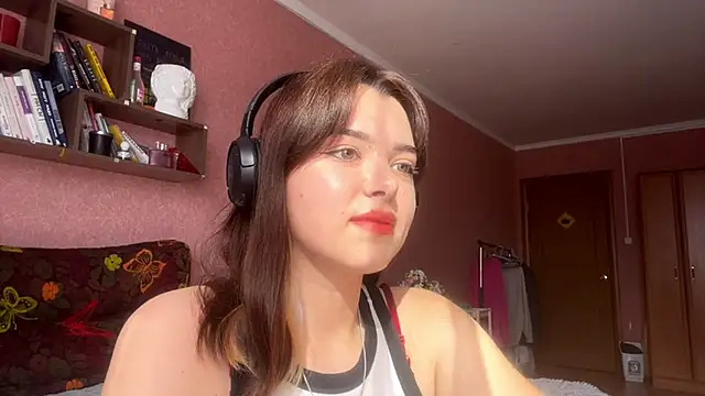 Snapshot of PUP_PUP_Sea chatting on 09/14/25, 07:07 PUP PUP Sea online show from 09/14/25, 07:07