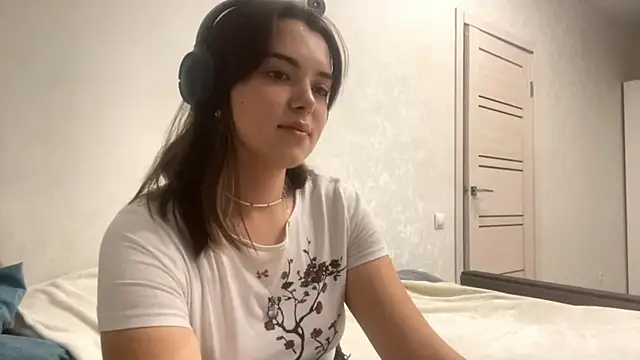 Snapshot of PUP_PUP_Sea chatting on 10/02/25, 03:41 PUP PUP Sea online show from 10/02/25, 03:41