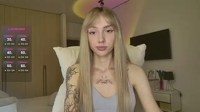 Lunainnk online show from 03/23/26, 01:20