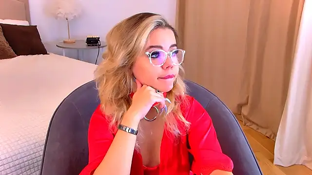 PrincessSlay online show from 09/18/25, 05:20