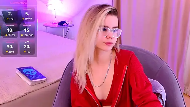 PrincessSlay online show from 11/11/25, 05:29