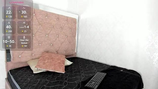 JulianaCarter online show from 11/13/25, 05:23