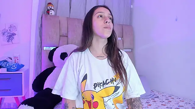 JulianaCarter online show from 12/13/25, 08:47