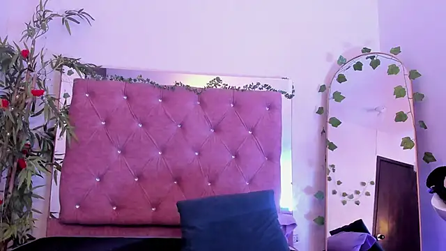 JulianaCarter online show from 04/21/26, 02:51