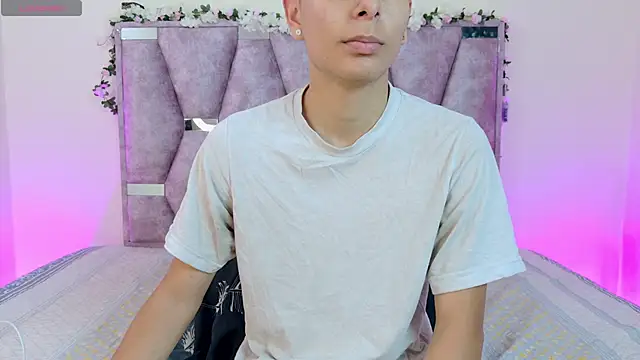 lana and liam  online show from 11/01/25, 10:28