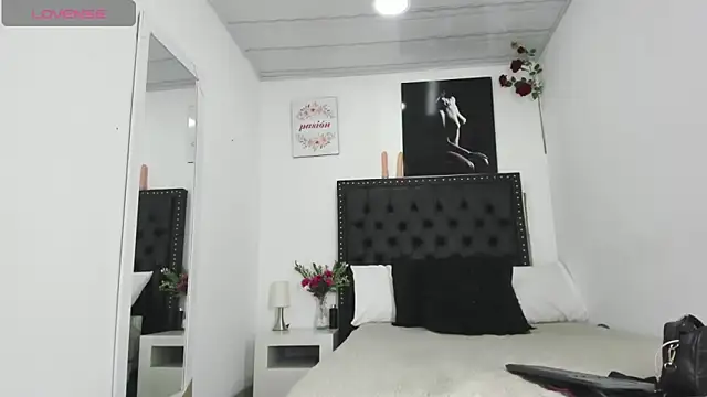 ScarlettVell online show from 09/26/25, 08:13