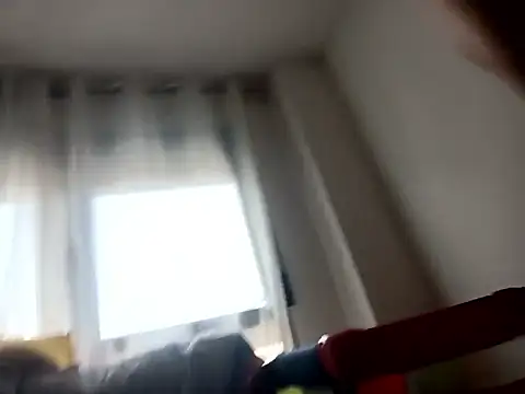 Snapshot of Feistysausage chatting on 10/12/25, 03:33 Feistysausage online show from 10/12/25, 03:33