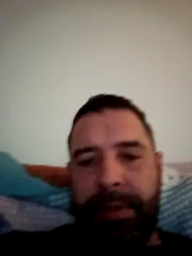 Snapshot of Feistysausage chatting on 10/18/25, 09:26 Feistysausage online show from 10/18/25, 09:26