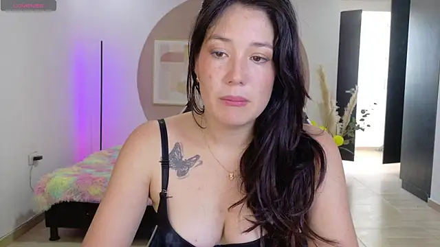 Snapshot of Eliih_01 chatting on 06/10/26, 06:07 Eliih 01 online show from 06/10/26, 06:07