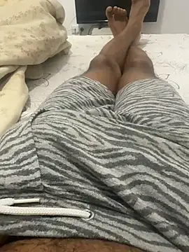 Snapshot of Madu0999 chatting on 03/01/26, 07:43 Madu0999 online show from 03/01/26, 07:43