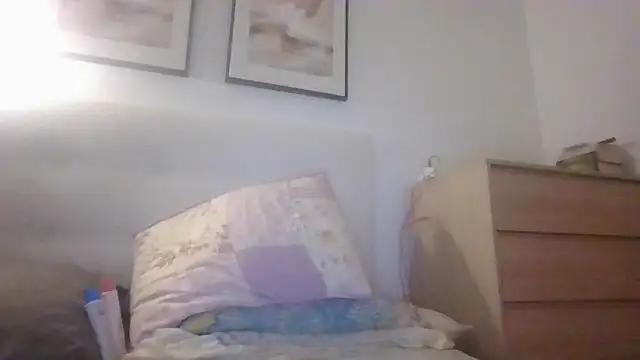 Snapshot of Emily_de_Carla chatting on 07/05/26, 10:50 Emily de Carla online show from 07/05/26, 10:50