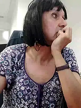Snapshot of Emily_de_Carla chatting on 07/14/26, 01:39 Emily de Carla online show from 07/14/26, 01:39