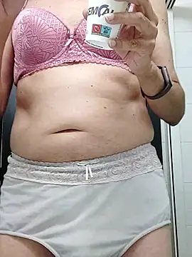 Snapshot of Emily_de_Carla chatting on 07/15/26, 03:28 Emily de Carla online show from 07/15/26, 03:28