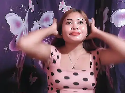 Hot Samantha4u online show from 04/21/26, 01:42