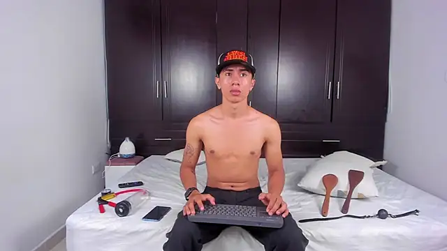 zadders yb online show from 09/18/25, 04:14