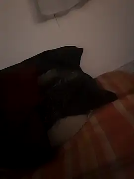 Snapshot of tosss42 chatting on 12/02/25, 09:10 tosss42 online show from 12/02/25, 09:10