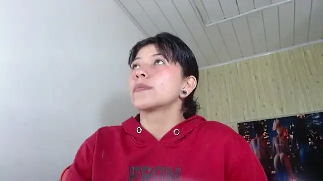 Snapshot of Raven_Rouge_ chatting on 09/28/25, 05:24 Raven Rouge  online show from 09/28/25, 05:24