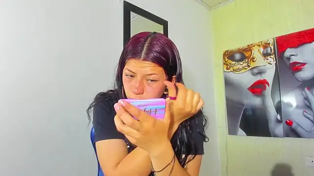 Raven Rouge  online show from 11/20/25, 04:45