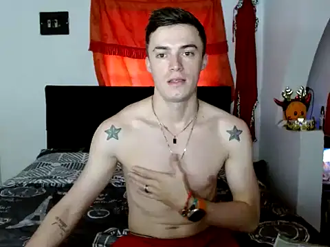 Snapshot of Ken_bigcock77 chatting on 10/10/25, 05:23 Ken bigcock77 online show from 10/10/25, 05:23