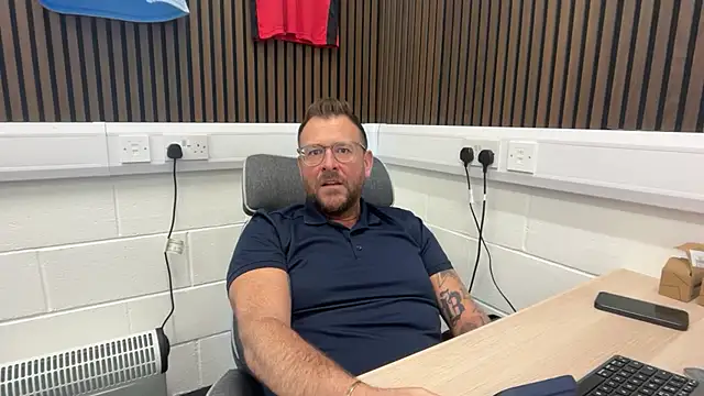 Snapshot of bilf1978 chatting on 02/17/26, 07:38 bilf1978 online show from 02/17/26, 07:38