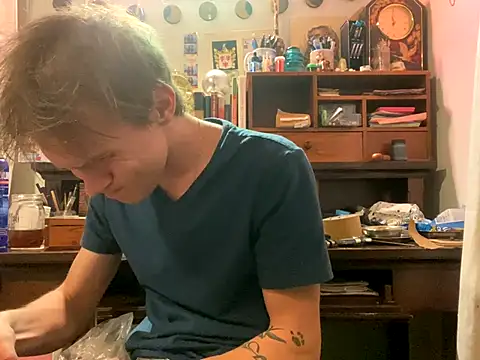 XanderOzzz online show from 10/18/25, 11:27