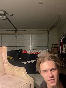 XanderOzzz online show from 10/30/25, 07:47