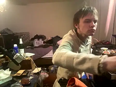 XanderOzzz online show from 12/15/25, 10:52