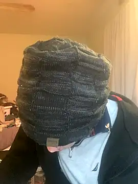 XanderOzzz online show from 12/18/25, 05:41