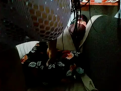 bustydivaxx21 online show from 09/26/25, 11:20